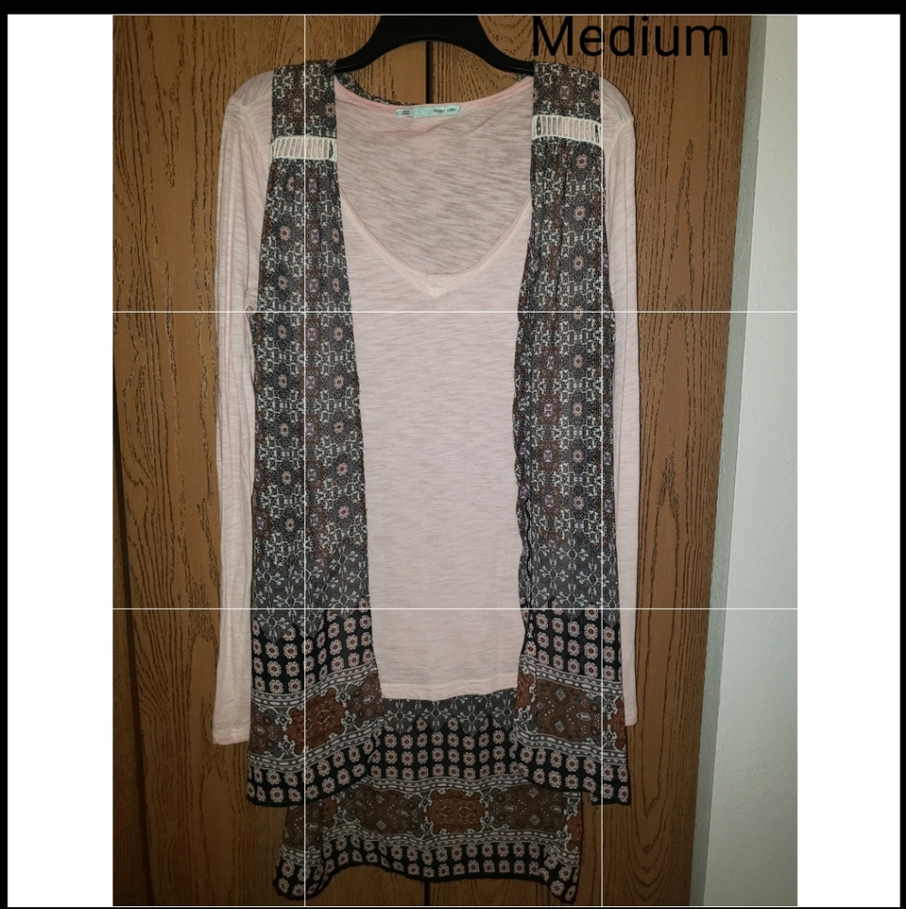 Long Sleeve Pale Pink Maurices Large and Patterned Overlay Buckle Medium